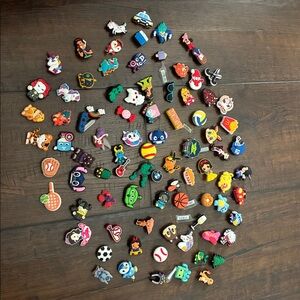 Croc accessories-86 total (lot)- added to the previous collection